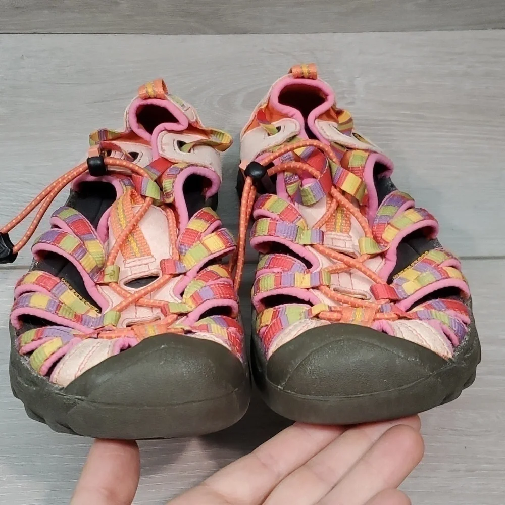 Keen Girls Kids Outdoor Newport Fisherman Sandals Outdoor shoes sz 4